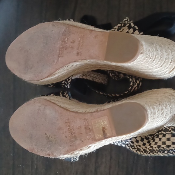 Kate Spade Black & Tan Woven Espadrille Ribbon Wedge Sz 7 - Picture 7 of 11
